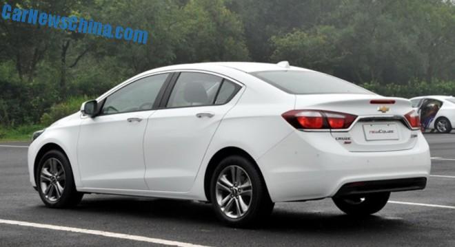 Chinese-Market Chevrolet Cruze Makes Showroom Debut
