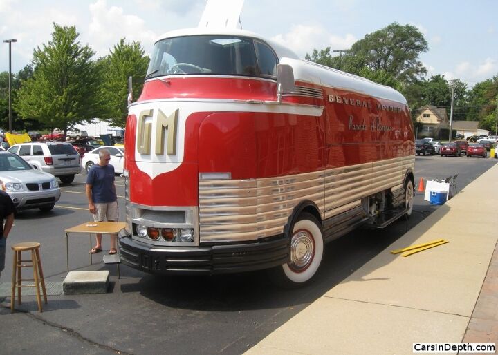 Days of Futurliners Past – General Motors' Parade of Progress Buses