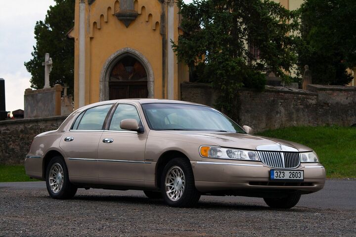 myths and legends lincoln town car