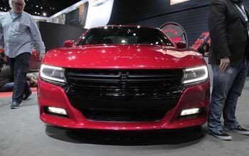 New York 2014: 2015 Dodge Charger Live Shots
