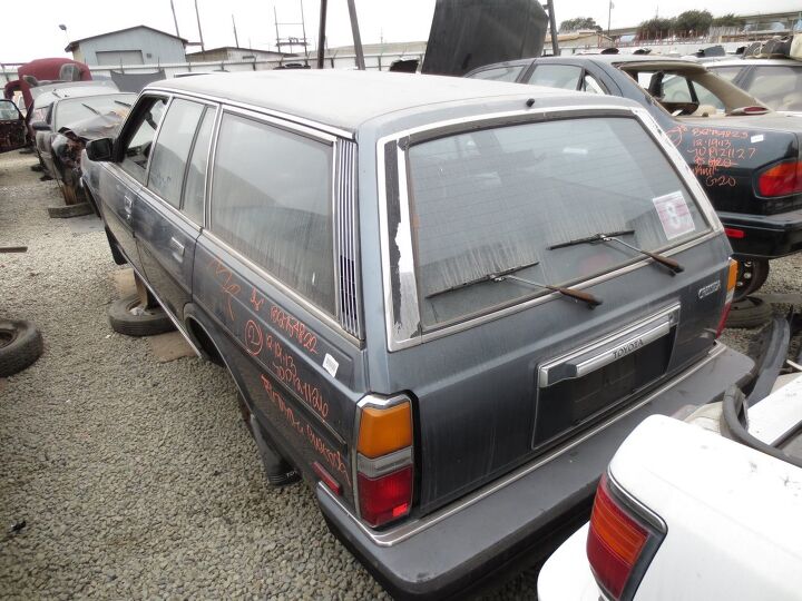 junkyard find 1986 toyota cressida wagon