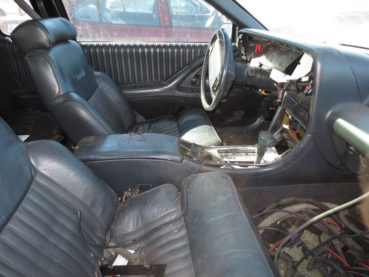 junkyard find 1992 oldsmobile toronado trofeo