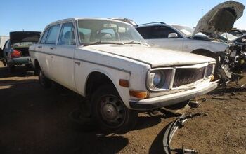 Junkyard Find: 1971 Volvo 144 S