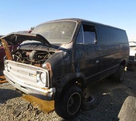 Junkyard Find: 1976 Dodge Tradesman Van