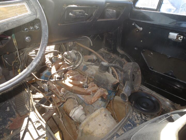 junkyard find 1976 dodge tradesman van