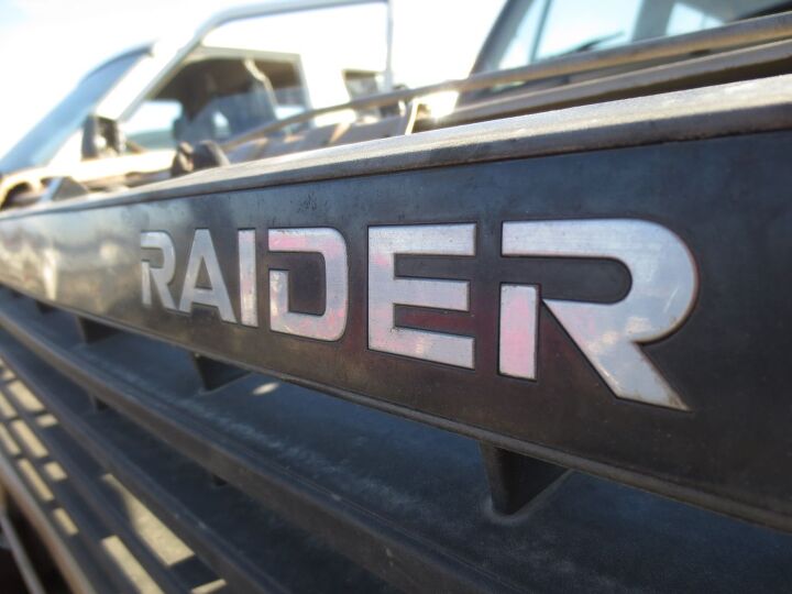 junkyard find 1988 dodge raider
