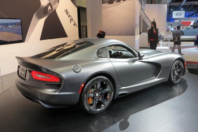 los angeles 2013 anodized carbon special edition srt viper gts