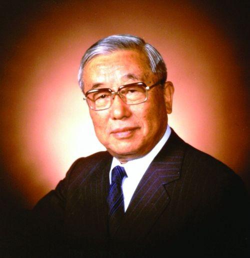eiji toyoda who made toyota into a global powerhouse changed manufacturing dies at