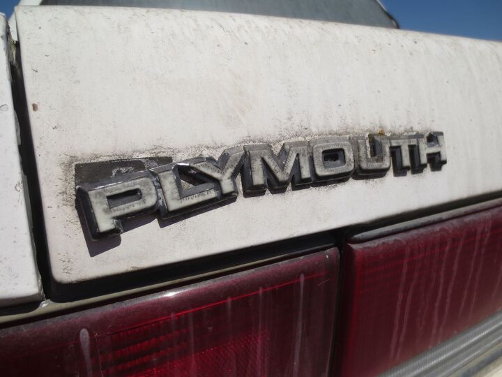 Junkyard Find: 1989 Plymouth Acclaim Turbo