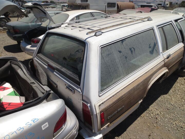junkyard find 1986 ford ltd country squire lx