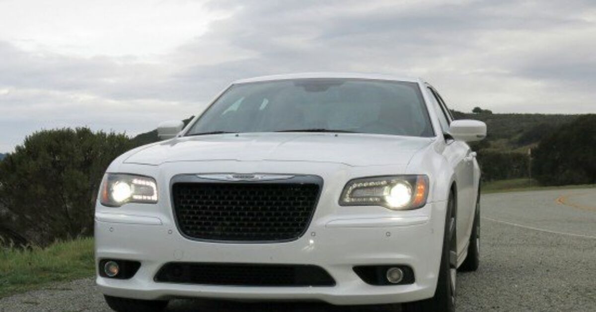 2022 Chrysler 300 Srt8 Custom