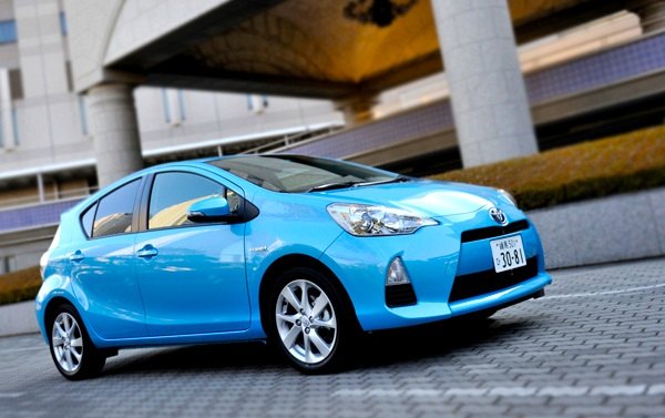 best selling cars around the globe toyota corolla now 3 in the world