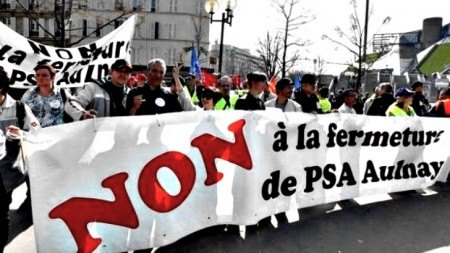 french workers on strike news at 11