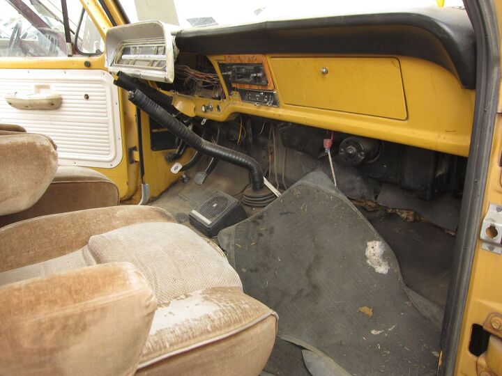 junkyard find 1971 ford f 100 pickup