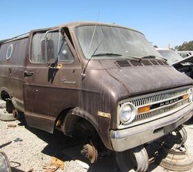 Junkyard Find: 1972 Dodge Tradesman Custom Van | The Truth About Cars