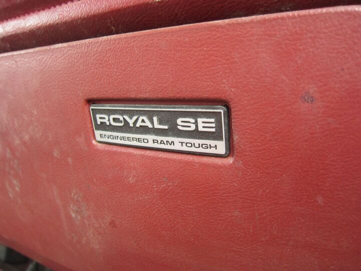 junkyard find 1983 dodge ramcharger royal se