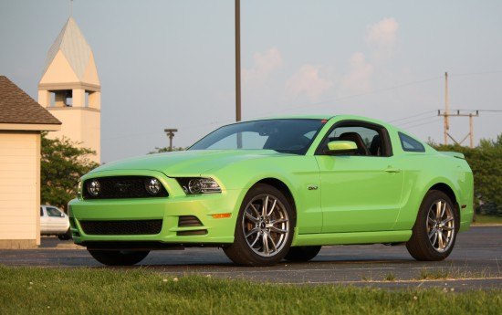 review 2013 ford mustang gt track tested
