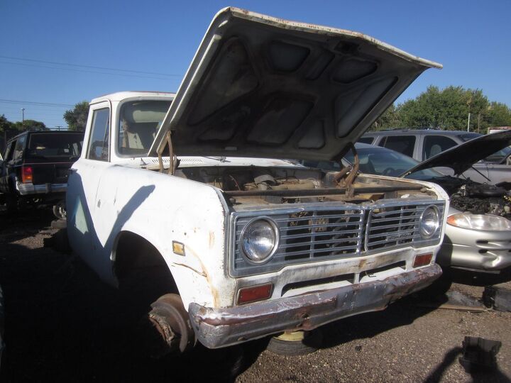 junkyard find 1972 international harvester pickup