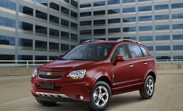 Chevrolet Ignores A Captiva Audience; Cadillac Gets SRXy