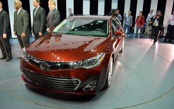 New York 2012: 2013 Toyota Avalon Is For The Roxy Music Fans, Not The AARP