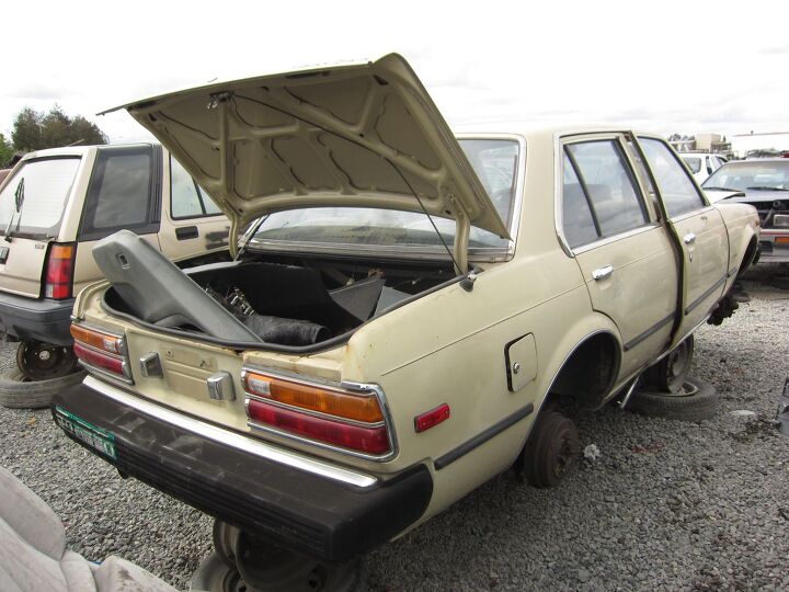 junkyard find 1979 toyota corona le sedan