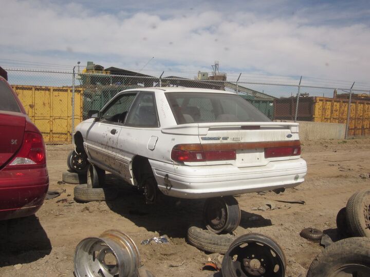 junkyard find 1992 ford escort gt