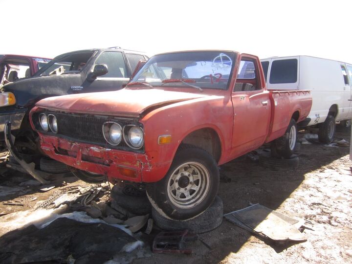 junkyard find 1976 datsun 620 pickup