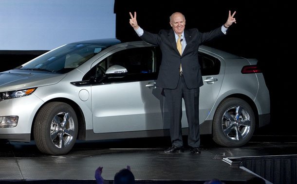 dan akerson says first year sales of volt as good as prius grows long nose