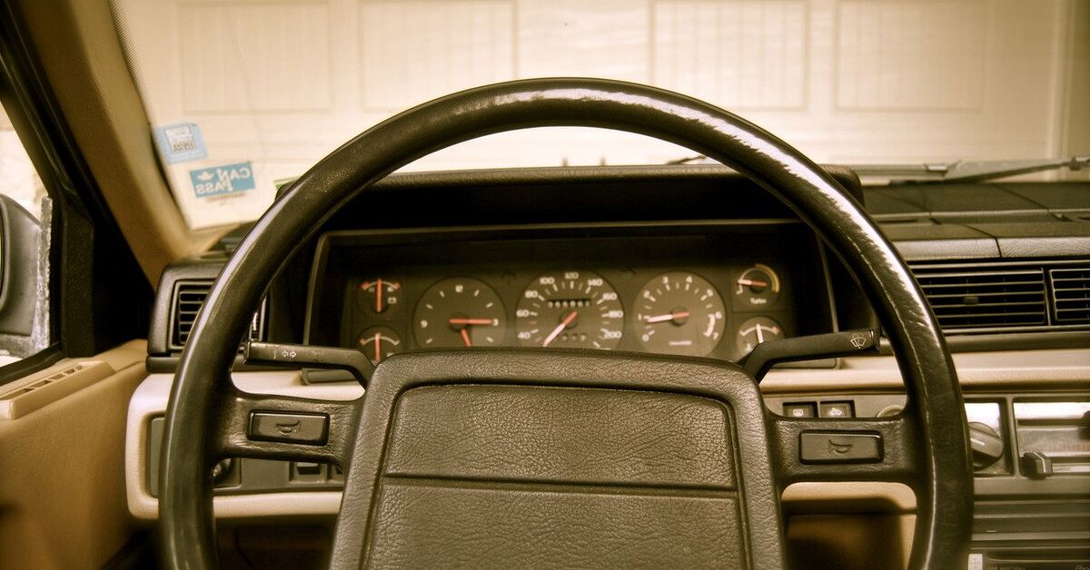 Share 76+ images volvo 760 interior In.thptnganamst.edu.vn