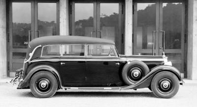pictorial history of the mercedes benz 320