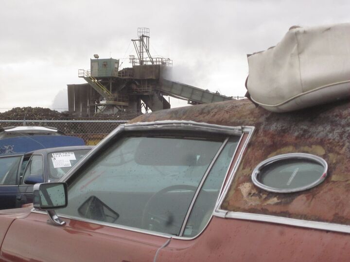 junkyard find 1972 lincoln continental mark iv