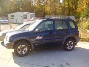rent lease sell or deport 2002 chevy tracker 4wd