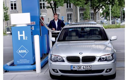 bmw and gm cooperate on hydrogen car