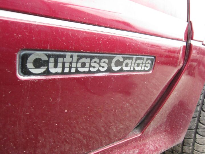 junkyard find 1990 oldsmobile cutlass calais international series