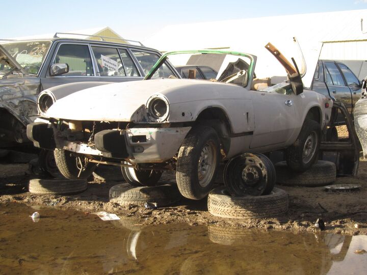 junkyard find 1975 triumph spitfire