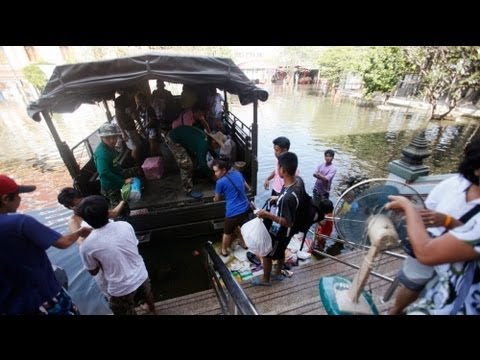 Thai Floods Reach Japan