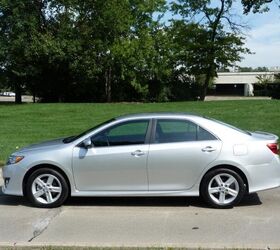 Review: 2012 Toyota Camry SE