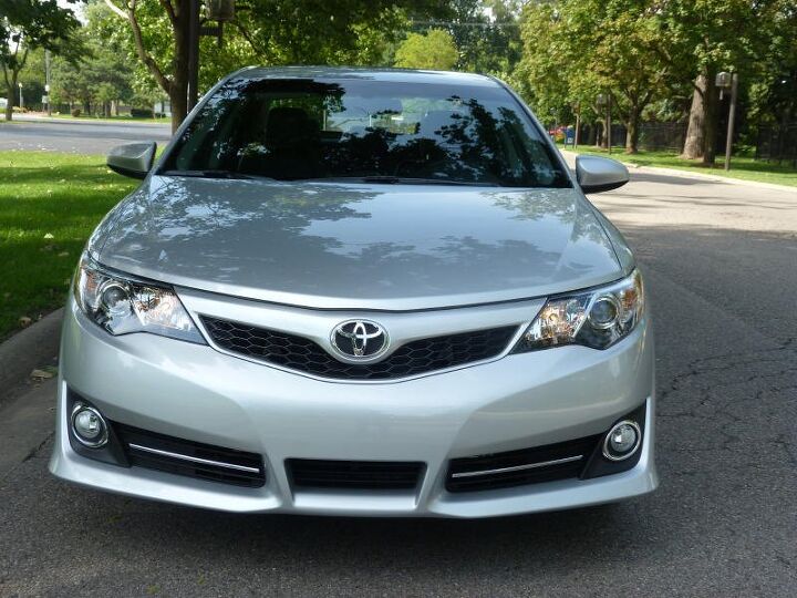 review 2012 toyota camry se