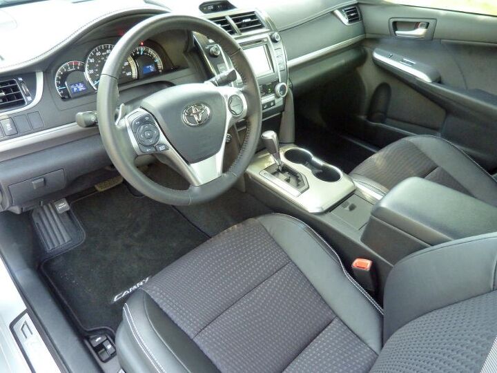 review 2012 toyota camry se
