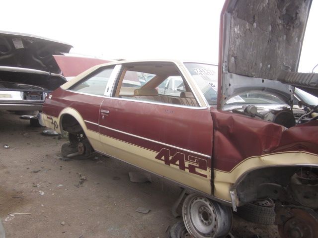 junkyard find 1978 oldsmobile cutlass 442