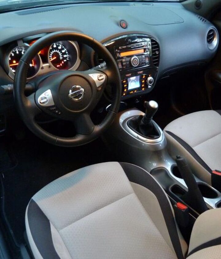 Ниссан жук фото салона Ниссан жук фото салона