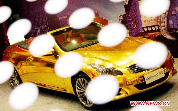 chinese police arrests golden infiniti g37