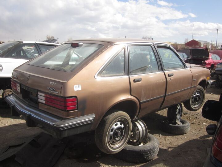 junkyard find 1986 pontiac 1000
