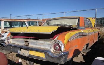 Junkyard Find: 1962 Galaxie 500 With Rare Harlequin Paint Option