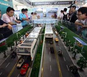 Beijing Straddles Traffic Jams With Straddle Bus