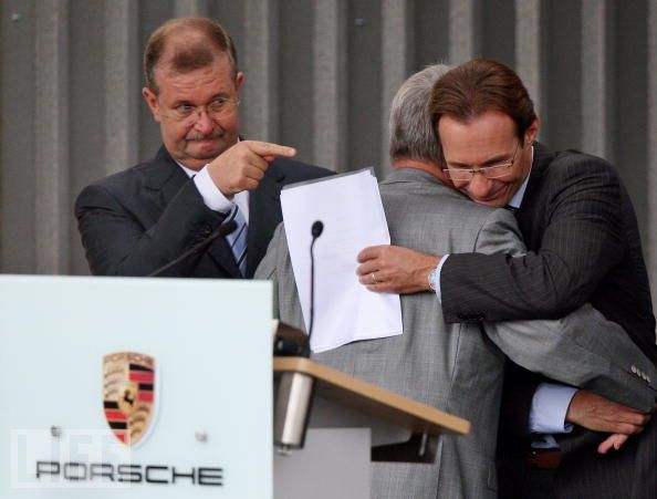 Will Hedge Fund Lawsuits Scupper The VW-Porsche Deal?