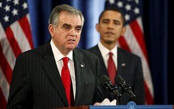 Obama and LaHood Team Up To Slay Distracted Driving. Sort Of.