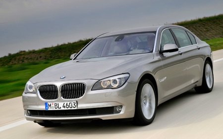Review: 2009 BMW 750i