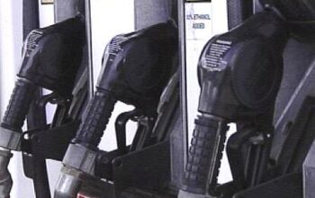 U.S. Commission: Raise Federal Gas Tax and Start Monitoring