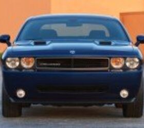 2009 Dodge Challenger SXT (V6) Review